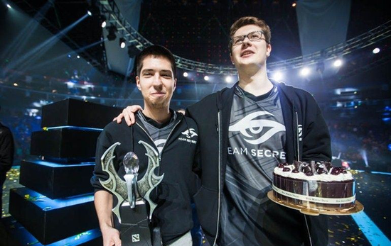 老谜语人了，LPL有一名选手转会至LCK，会是谁？