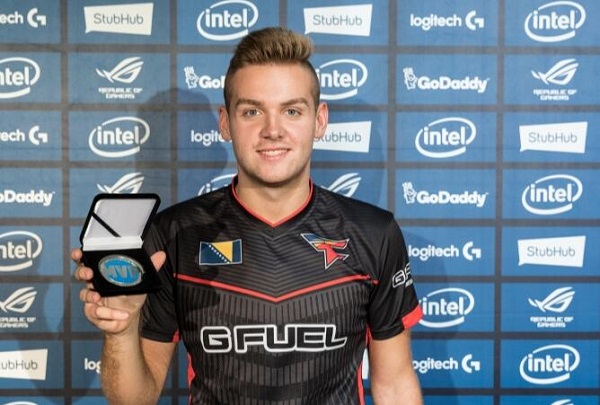 当我们在看2020德玛西亚杯的时候，我们要看什么