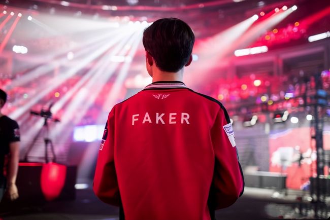 TI预选 ： Aster 2-0 Zero挺进下一轮，拿皇二冰终究还是老了