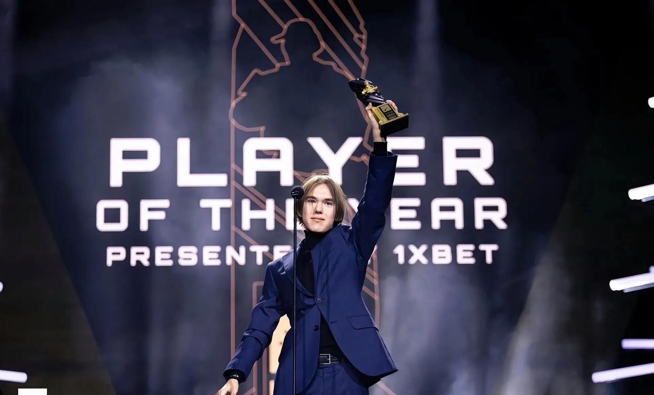 LPL春季赛3月24日首发及积分排行